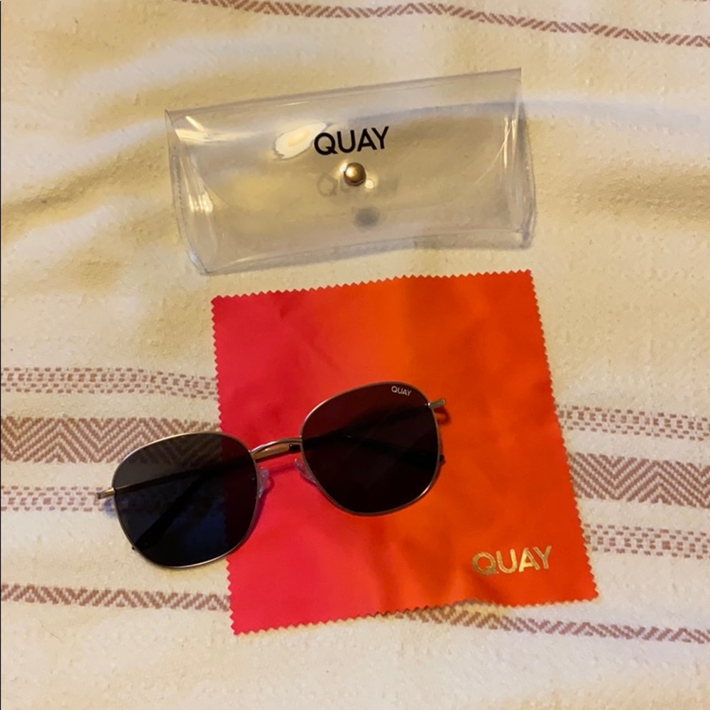 Quay Jezabell Sunglasses